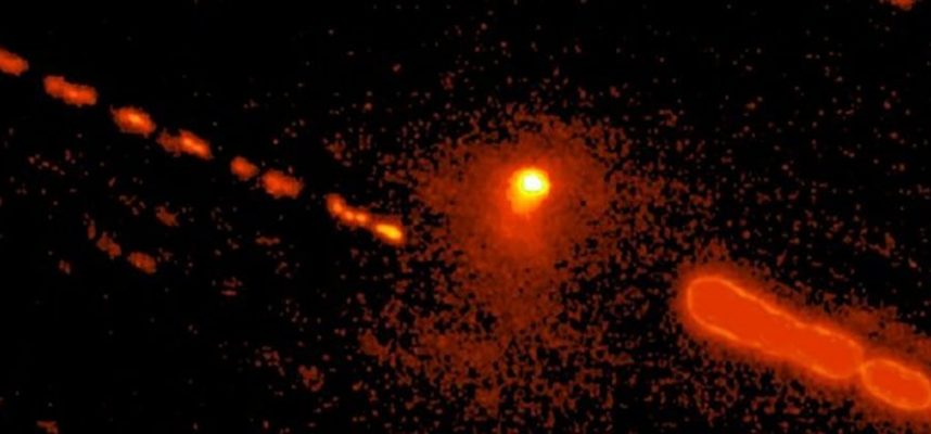 Ahli astronomi telah menemui hibrida komet dan asteroid yang jarang berlaku 
