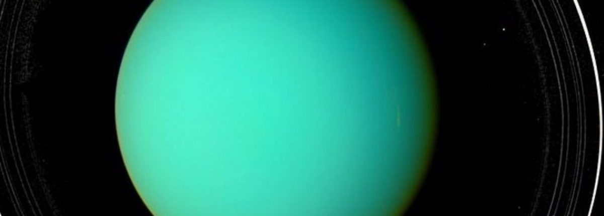 Suasana Uranus secara harfiah berakhir ke ruang angkasa 