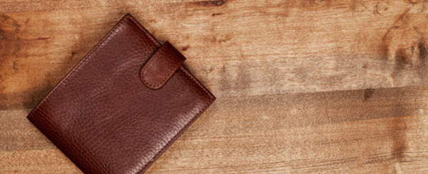 Apa yang perlu dilakukan dengan dompet lama jika anda membeli yang baru 