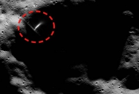 Alien membina loji kuasa di bulan? 