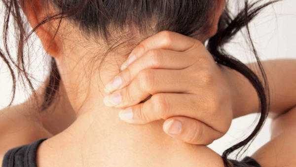 Kenapa bahagian belakang kepala boleh gatal Mengapa bahagian belakang kepala boleh gatal?