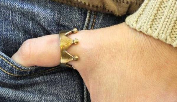 cincin mahkota 