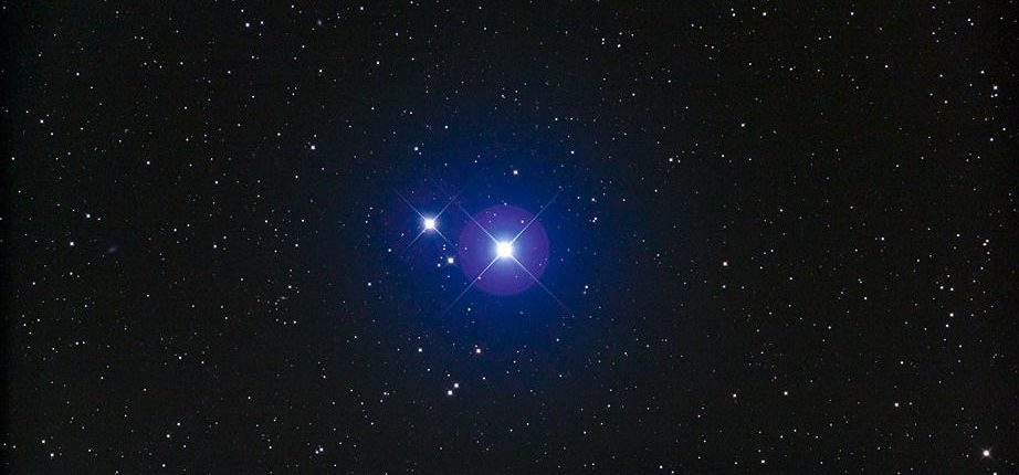 Ahli astronomi kagum dengan sistem binari baru 