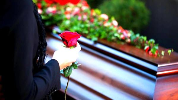 pertanda pada hari pengebumian 