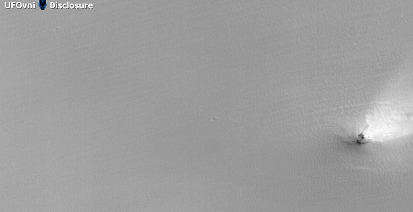 Objek Segitiga di Marikh: 'Alien Ship' atau Terrain Features? 