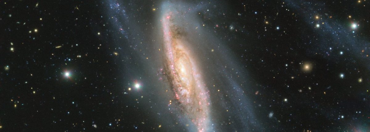 Buat pertama kalinya gambar terperinci galaksi lingkaran NGC 3981 diperoleh 
