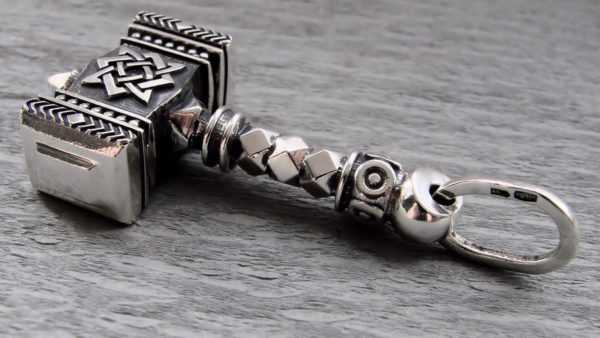 Tukul svarog yang dipelihara  